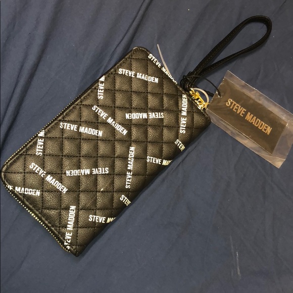 Wristlet - Picture 2 of 3